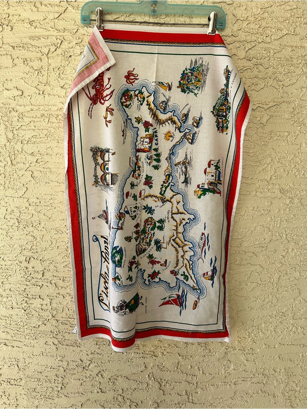Vintage Map Print island of  capri Towel